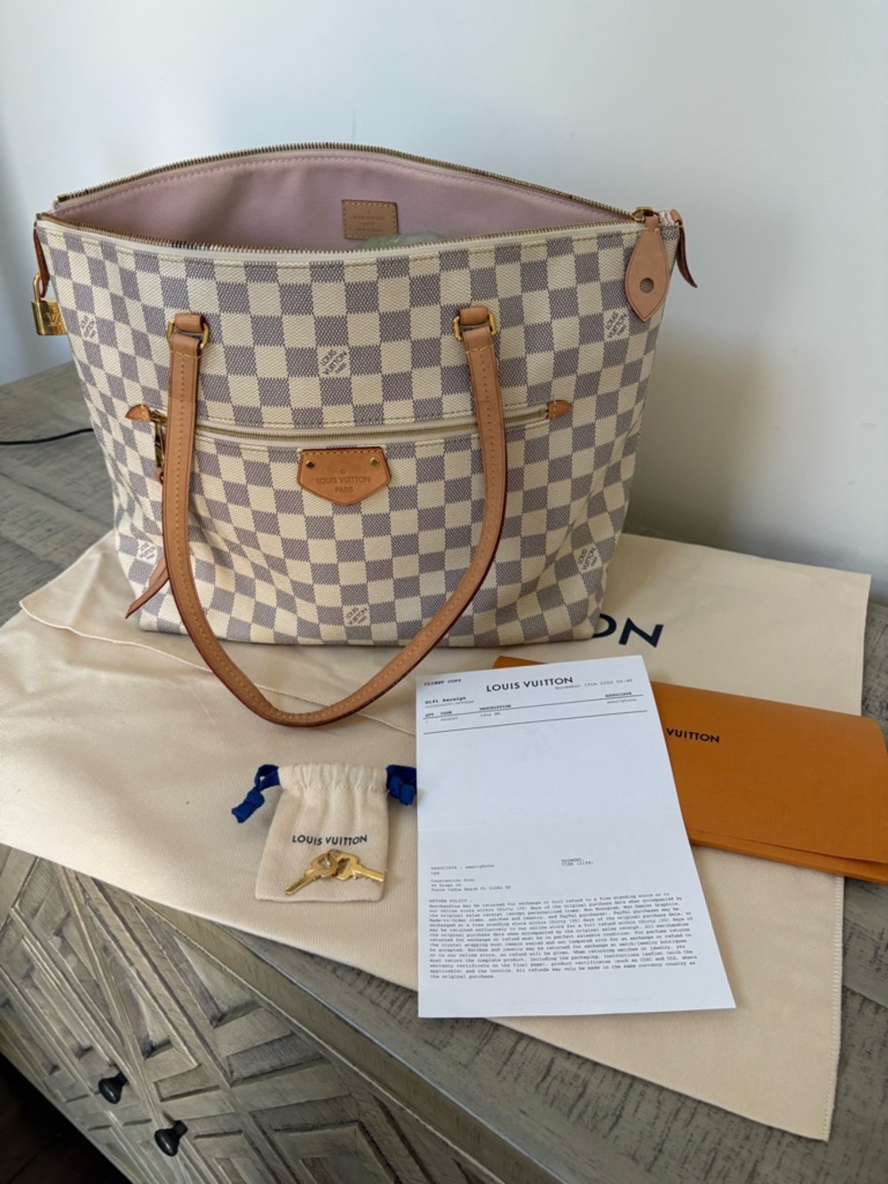 Louis Vuitton Damier Azur Totally MM Tote – Authentic w/ Receipt, Lock & Keys - Picture 12 of 13